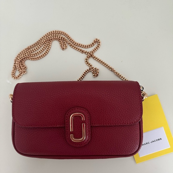 Marc Jacobs Handbags - Marc Jacobs Wine Red Crossbody Bag with Gold Chain Strap